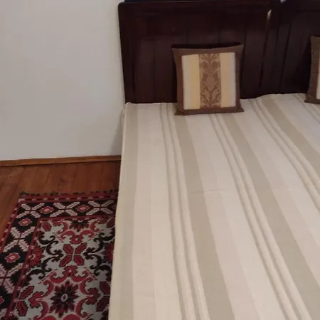 Уютен Дом Szmoljan